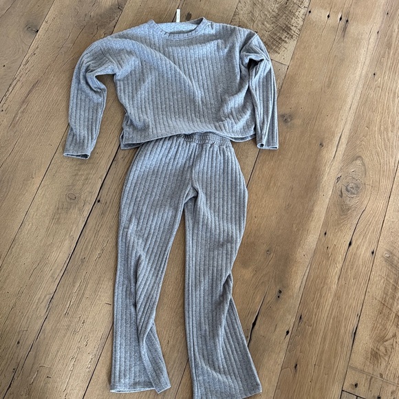 Rylee + Cru Gray Ribbed Kids Matching Set - Picture 5 of 5